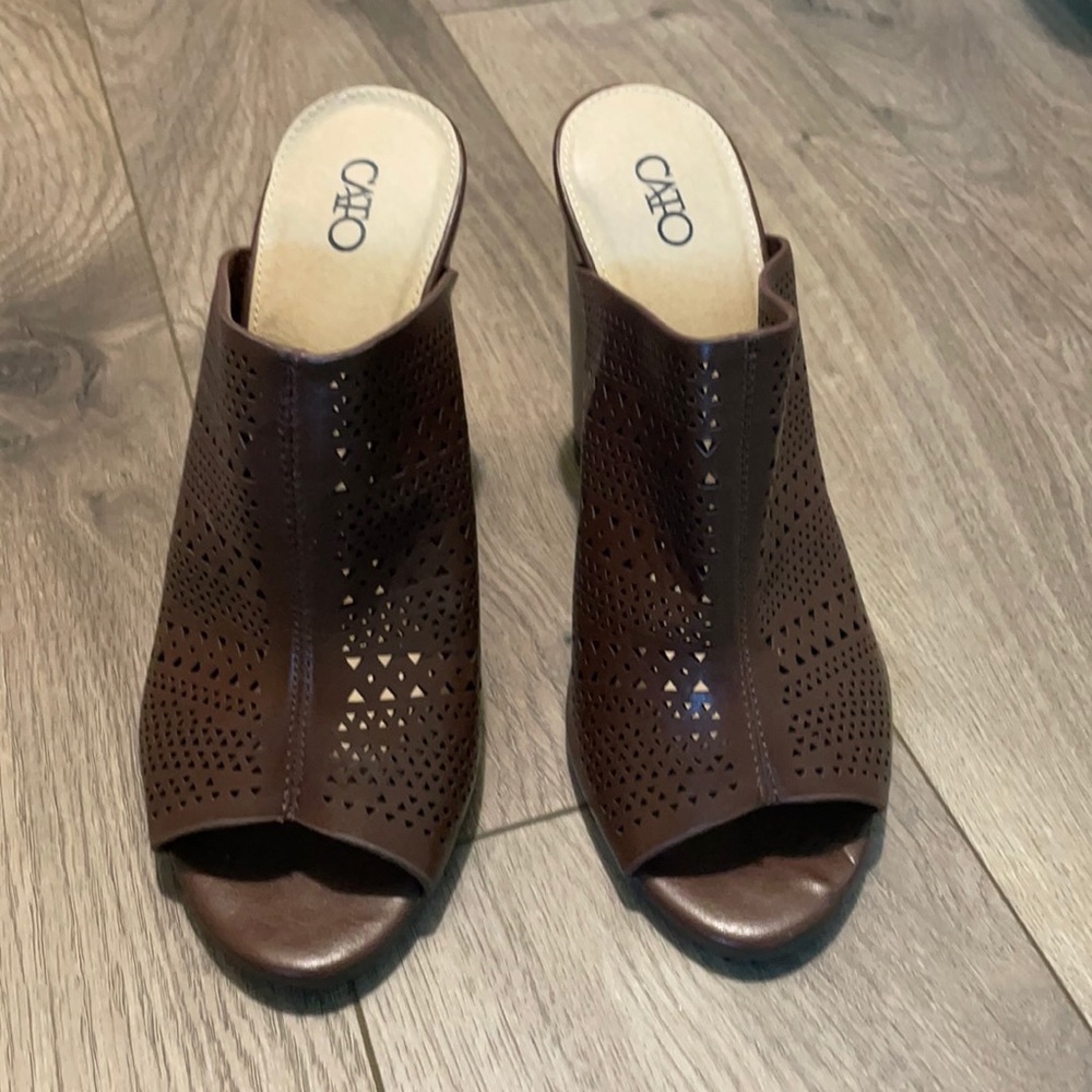 NWOT CATO Brown Open Toed Heeled Sandal Size 8